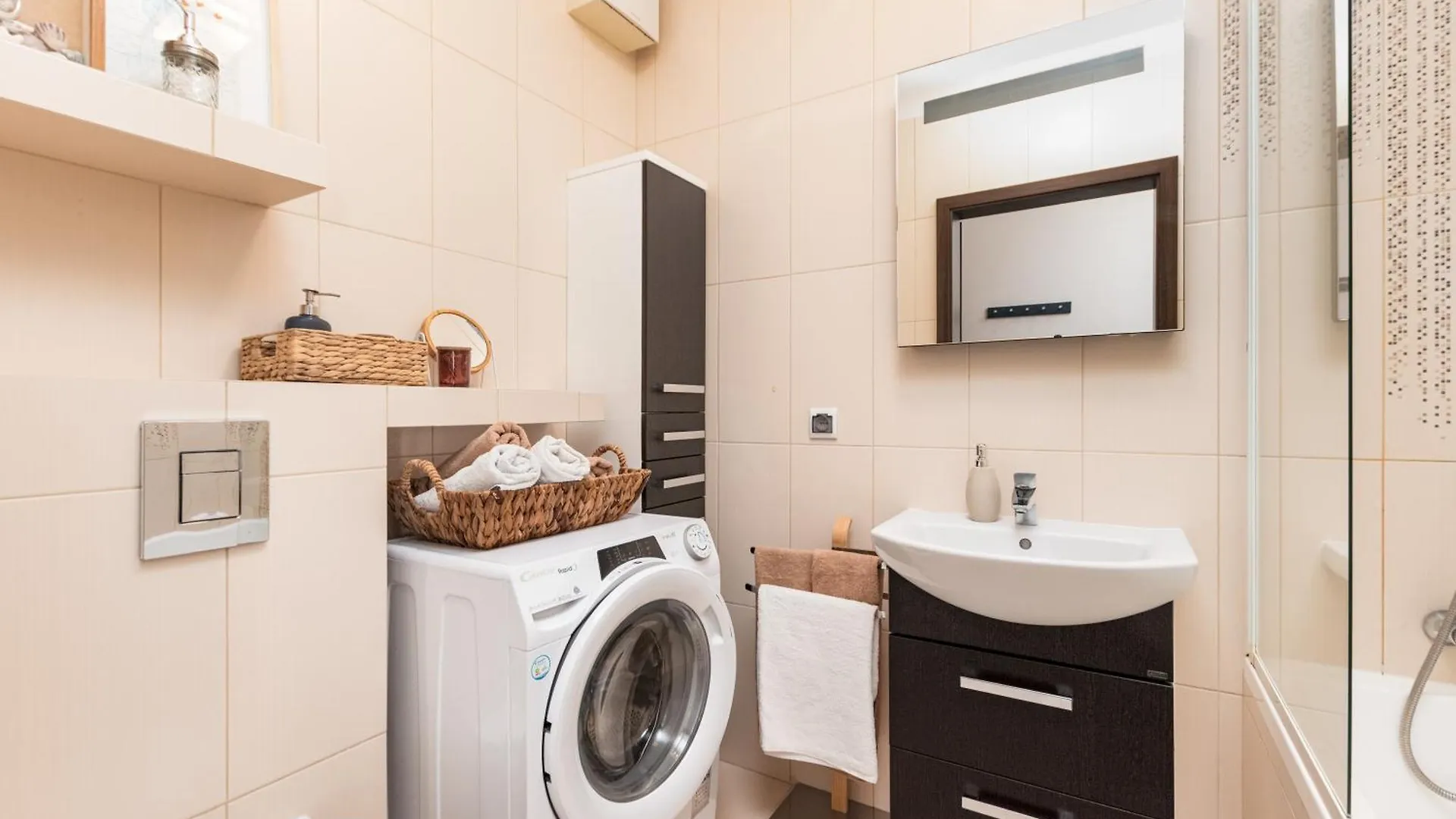 Apartament Mokotow -Basen- Warsaw Poland